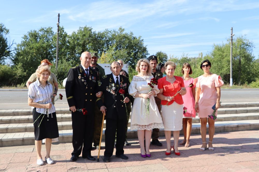 В знак благодарности творцам стахановского движения