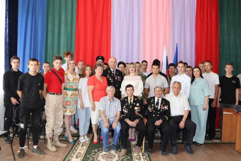 В День Шахтера в Центре культуры и досуга г. Ирмино состоялась встреча поколений