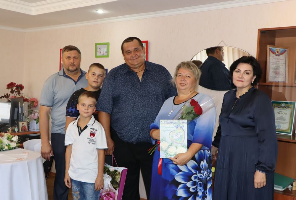 ������� �������: ��������� � ����������� ������������ ��������� ������ ������ ����� ������������ ��������� ������� ���� ��������� � 25-������ �������� ����� �������� �������� �� ������� ����������