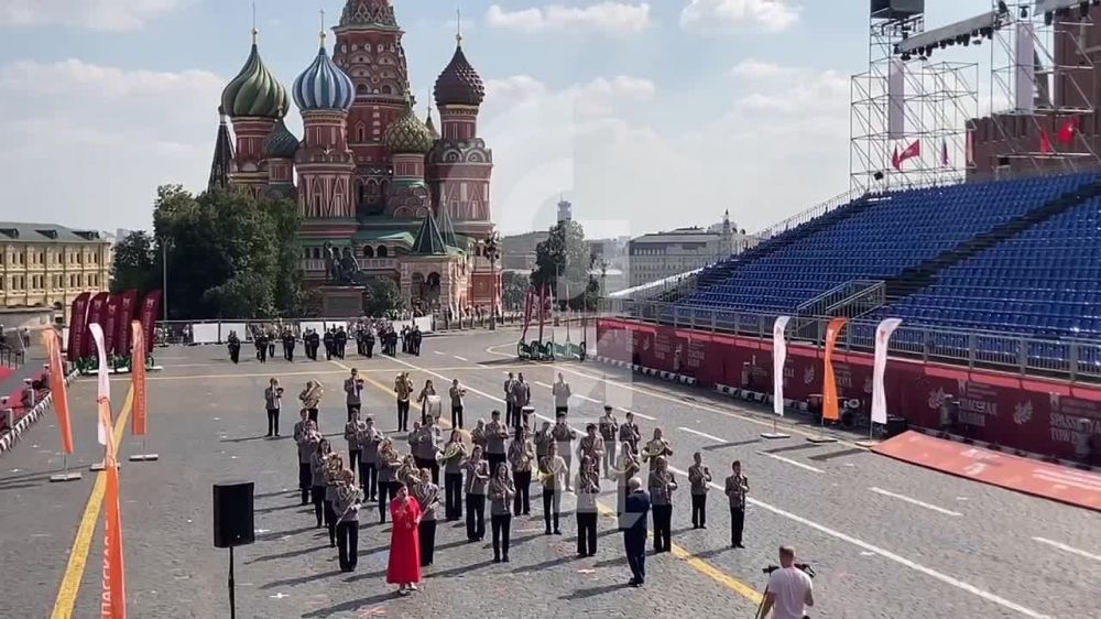 Образцовый духовой оркестр Молодогвардейской детской школы искусств выступил на Московском Фестивале детских духовых оркестров «Спасская башня детям»
