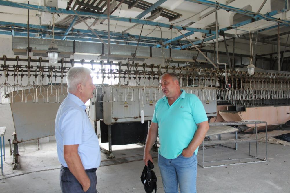 Сергей Козенко: Сегодня посетил с рабочим визитом предприятие АО «Семейкинское» расположенное в пгт Семейкино