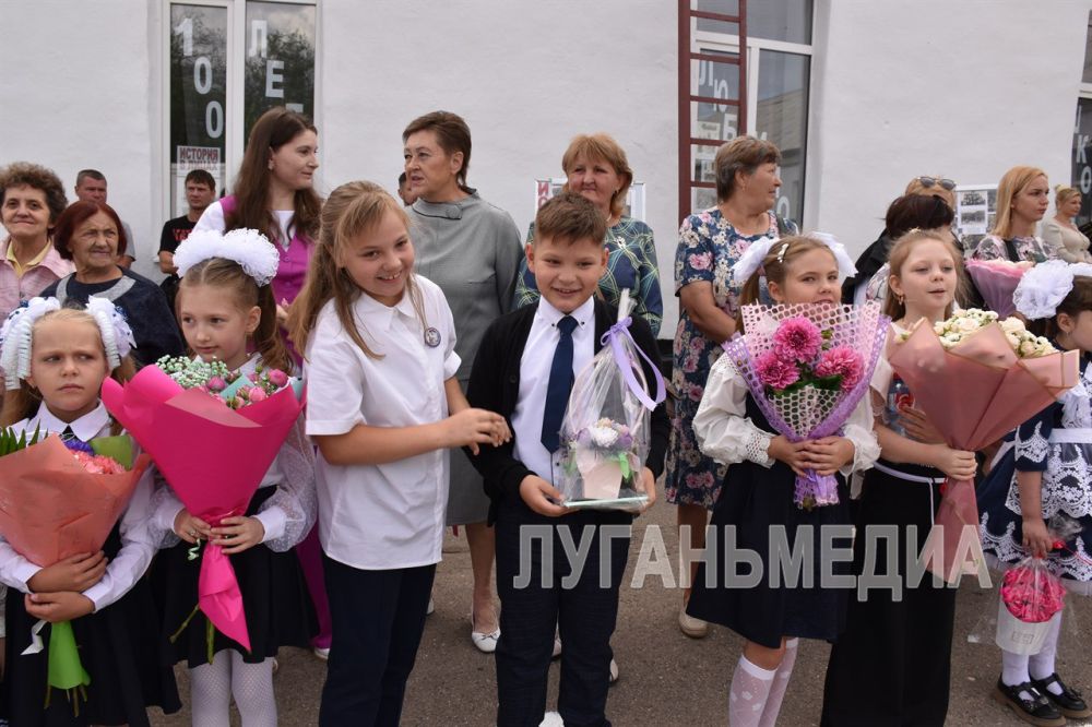  :    100-      10 . . 