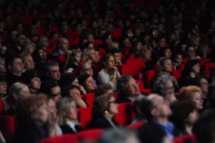 84 сезон в Луганском театре имени Голубовича начнется с оригинального дайджеста