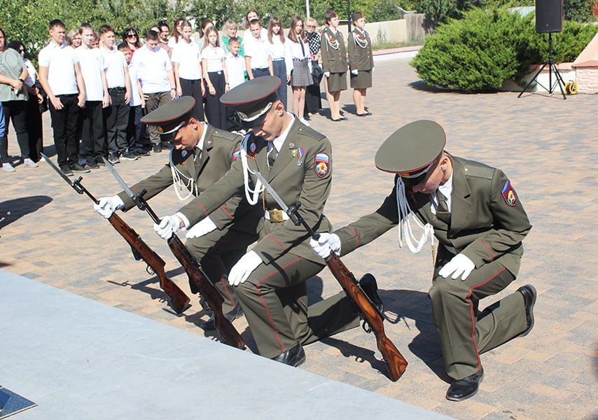Краснодонцы почтили память безымянных героев Донбасса