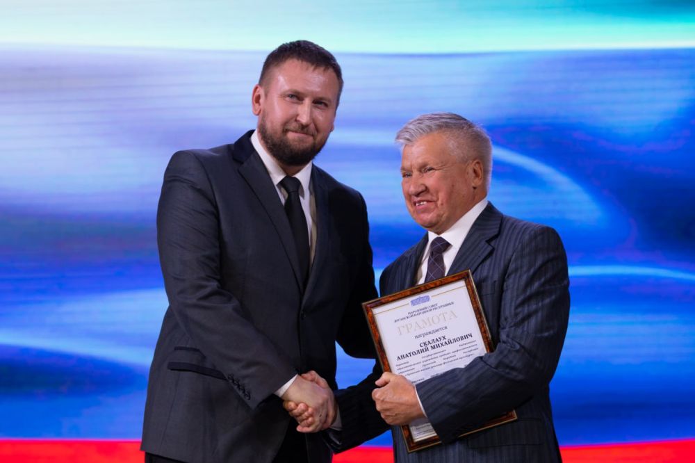 Денис Мирошниченко принял участие в чествовании луганчан, приуроченном ко Дню города Луганска