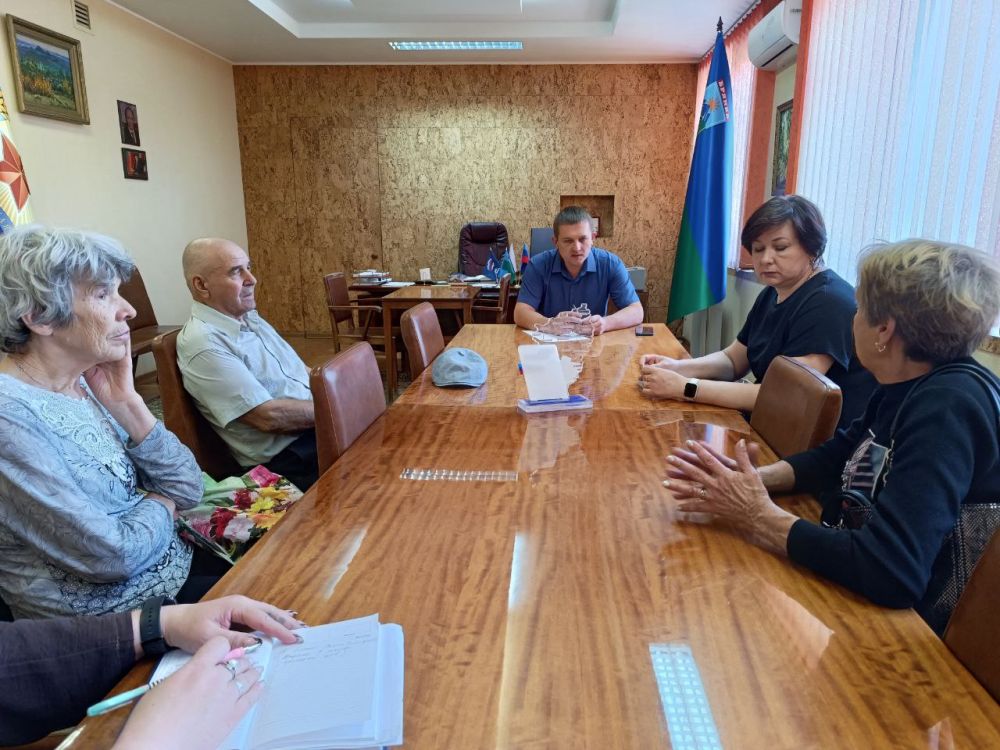 Евгений Морозов: В Брянке продолжается работа с семьями брянковчан - погибших участников специальной военной операции