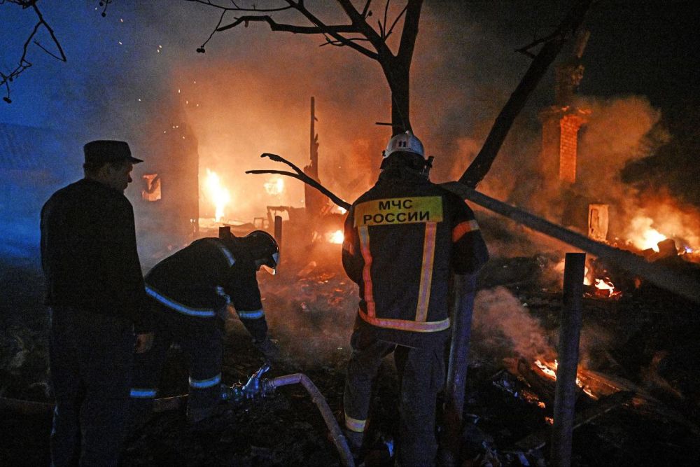 В Станично-Луганском, Антрацитовском и Ровеньковском округах складывается наиболее тяжелая обстановка из-за охвативших территории пожаров