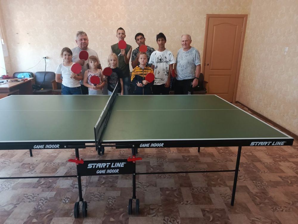 Сергей Козенко: На недавнем выездном приеме жители села Власовка обратились с просьбой помочь приобрести теннисный стол для Власовского клуба