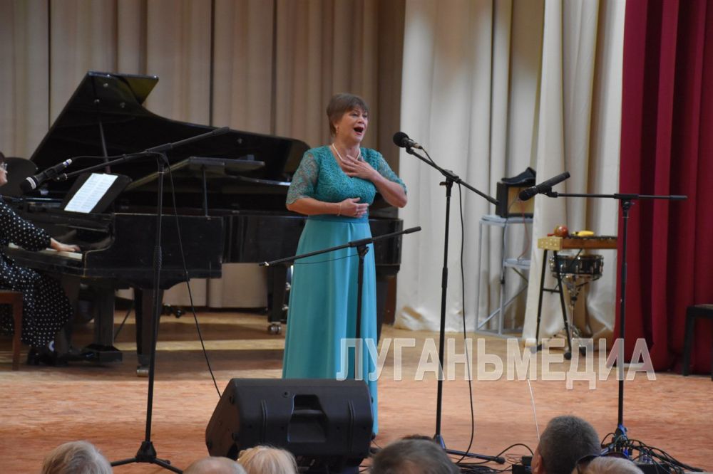 19 сентября в Алчевской детской музыкальной школе №1 имени Ивана Алчевского» состоялся торжественный концерт, посвященный Дню города «Любимому городу – посвящается»