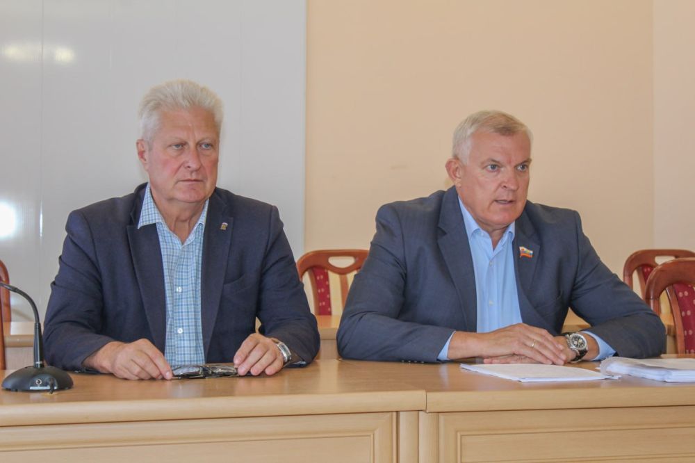 Сергей Козенко: Сегодня принял участие в очередном заседании Совета депутатов Краснодонского муниципального округа