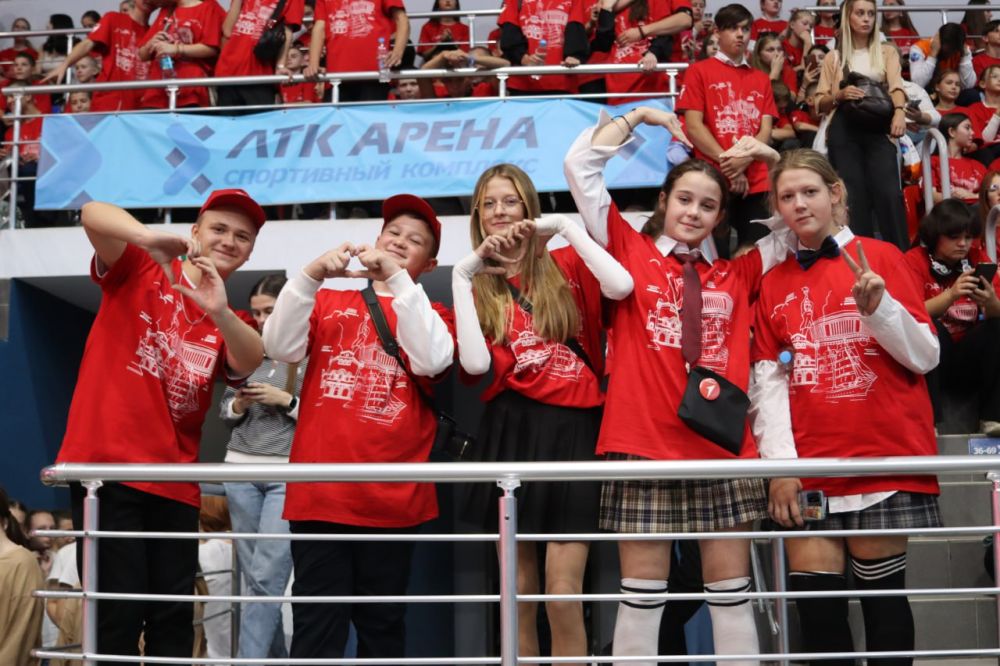 Дорогу творческим и ярким