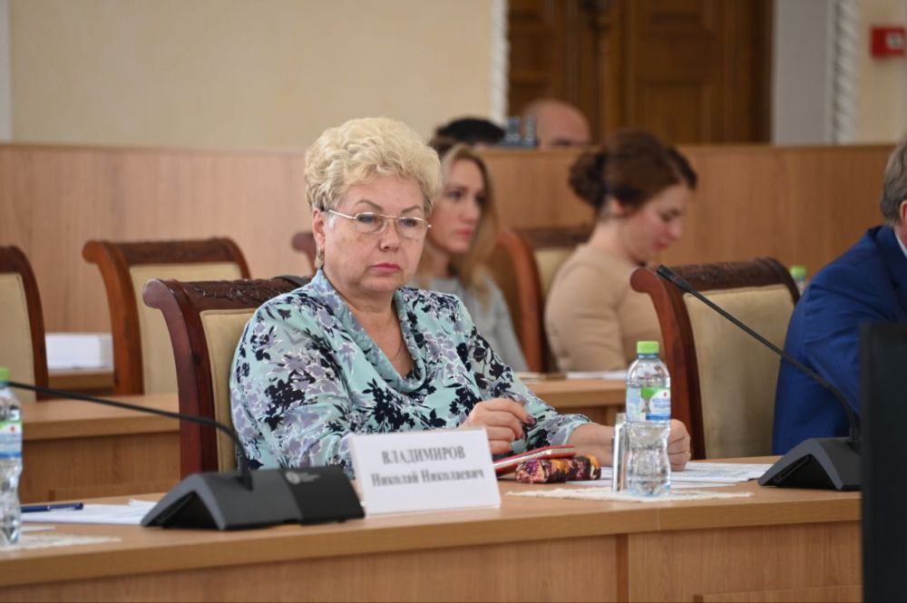 Ольга Бас: 3 октября приняла участие в выездном заседании Комитета Совета Федерации по конституционному законодательству и государственному строительству в славном, старинном, проникнувшимся историей Смоленске