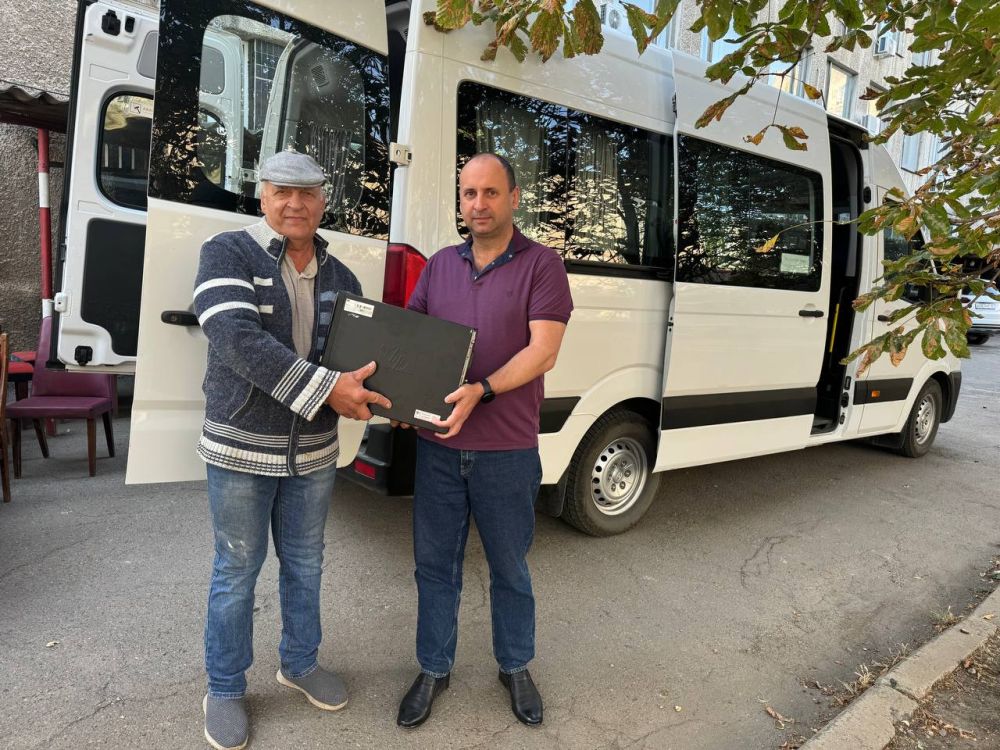 ����� ��������: ������� ������� ����� ������������ � ��������� ��������� �����, ����������� ������ - ������� ������ � ���