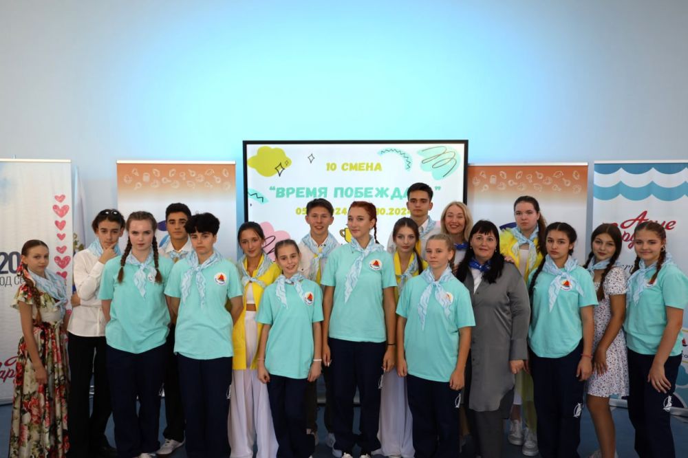 Сергей Козенко: С 5 по 28 октября в ВДЦ «Алые Паруса» проходит десятая смена, в рамках которой реализуется программа «Творческие умные каникулы со Школой Росатома»