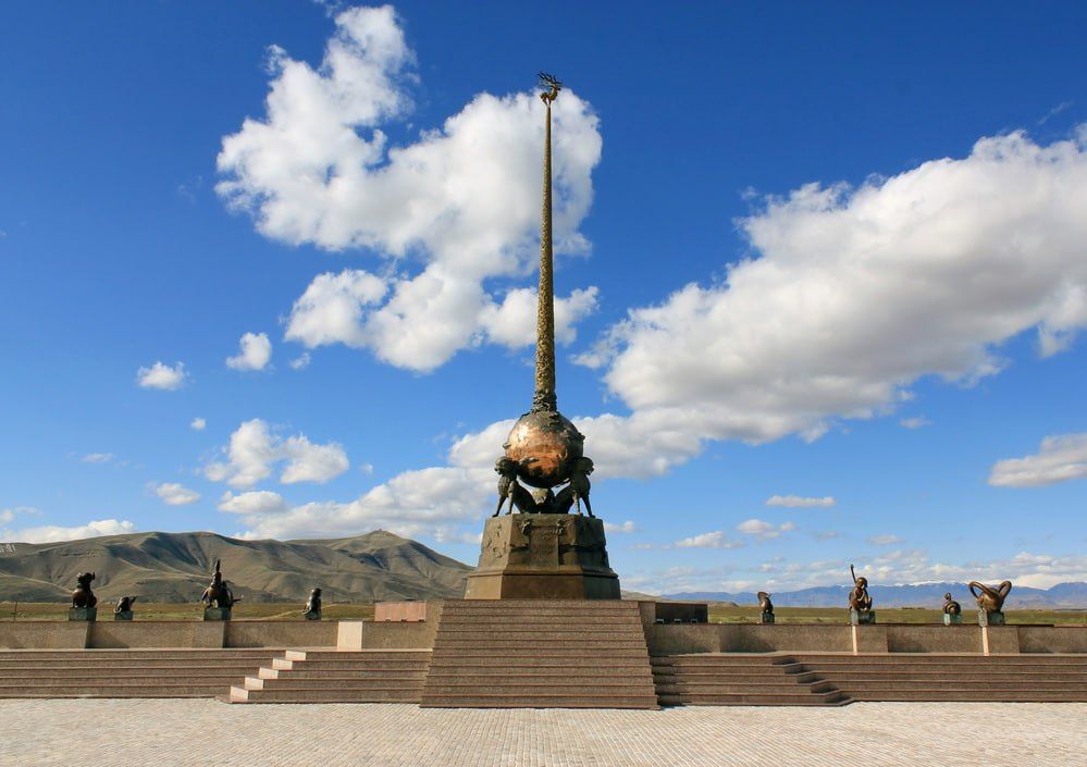 ������ �������: ������ �������-���� ���������� ���� ����������� � ������� - 80-������ �� ��� ������������� ��������� ��������� �������� ���������� � ������ ����