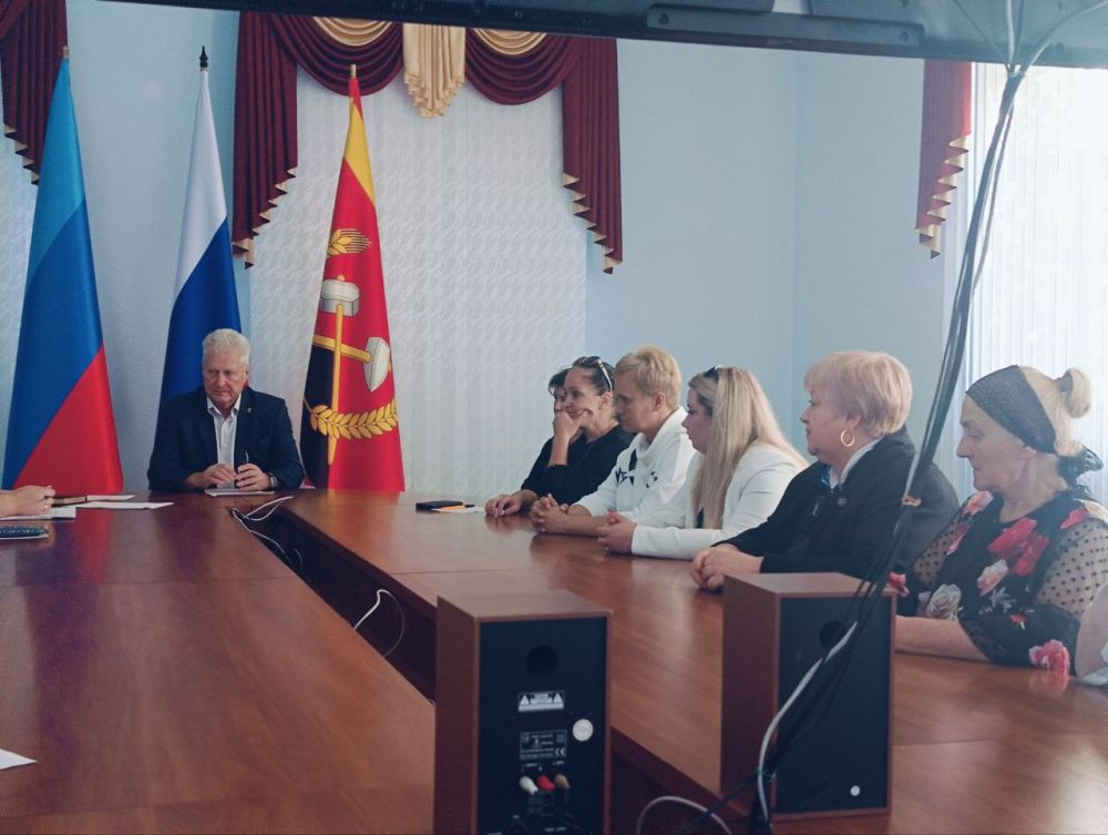 Сергей Козенко: Сегодня в соответствии с графиком провёл важную встречу с семьями военнослужащих, погибших в ходе специальной военной операции