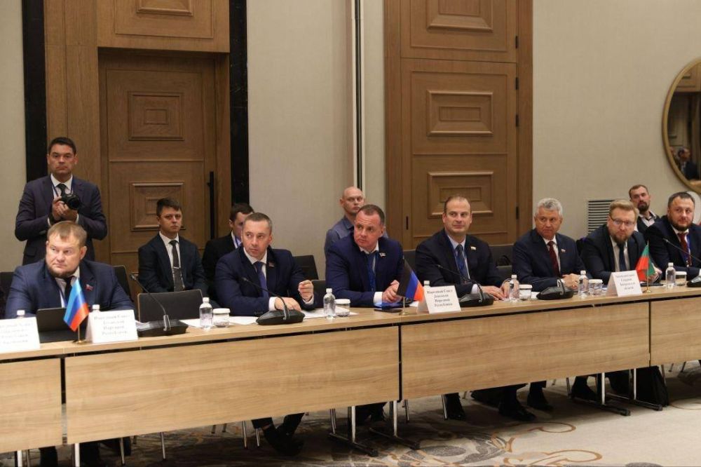 Денис Колесников принял участие в XLI Конференции Южно-Российской Парламентской Ассоциации