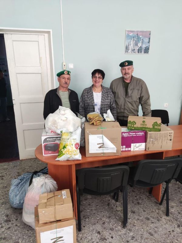 Ветераны-пограничники из Россошанского района взяли шефство над детскими домами Стаханова и Ирмино