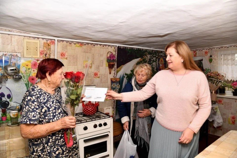 ����� ��������� � 90-������ ������� ���������� �����������