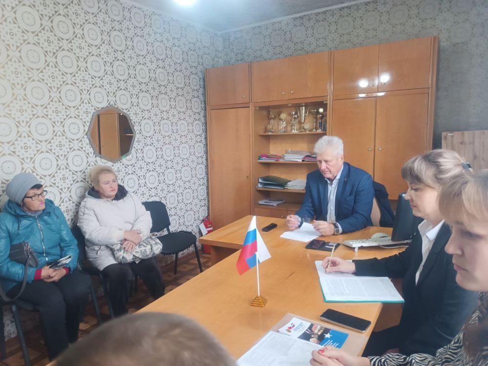 Сергей Козенко: Сегодня, согласно графику, в селе Великий Суходол провел важную встречу с членами семей погибших участников специальной военной операции