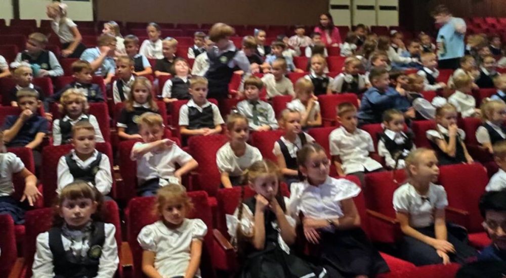 Артисты Саратовского областного театра оперетты 26 октября представят мюзикл «Бременские музыканты» на сцене Луганского академического музыкально-драматического театра имени Михаила Голубовича