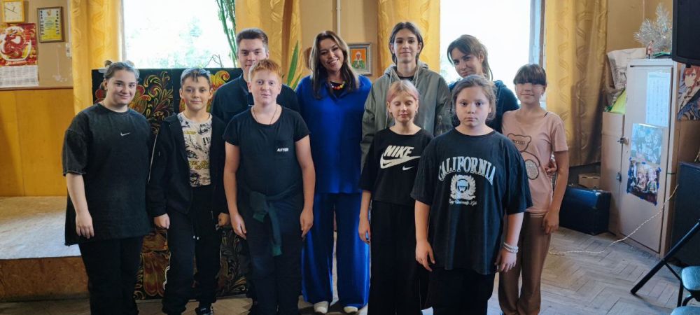 Театральные коллективы Ирмино и Стаханова приняли участие в проекте «Объединяя театром» в рамках нацпроекта «Культура»