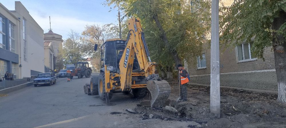 Сергей Козенко: Сегодня в Краснодоне стартовали работы по ремонту тротуара на проспекте Молодой гвардии
