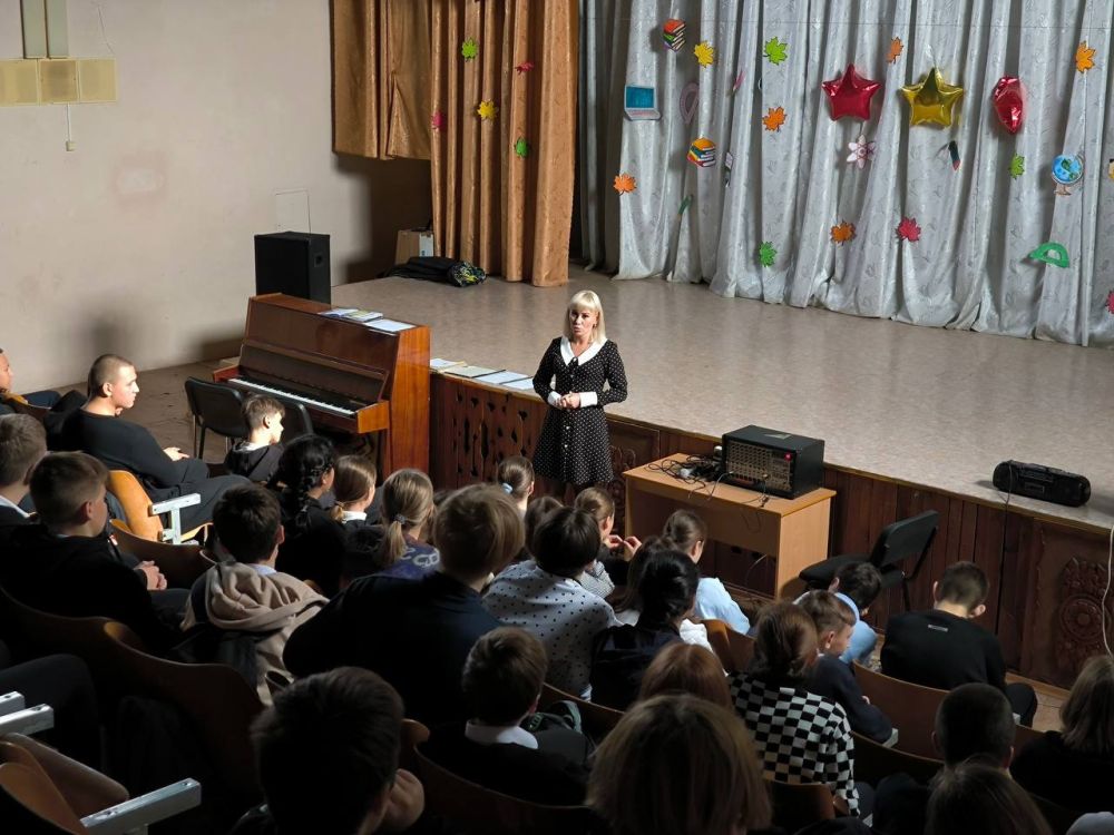 Инна Швенк: Совместно с начальником ОПДН ОУУП и ПДН ОМВД России "Артёмовский" В.В