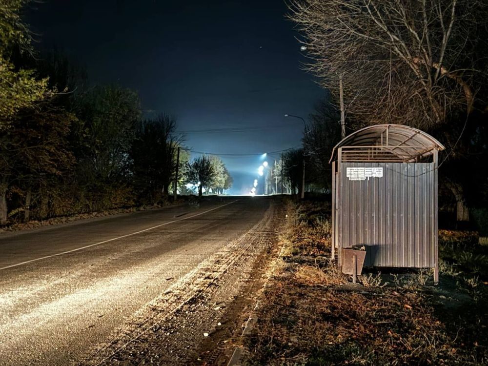 Сергей Колягин: Завершив мероприятия по установке комплекса светофоров, сотрудники МУП «Комбинат коммунальных услуг города Первомайска», как и планировалось, вернулись к работам на линиях наружного освещения в городе Первомайске