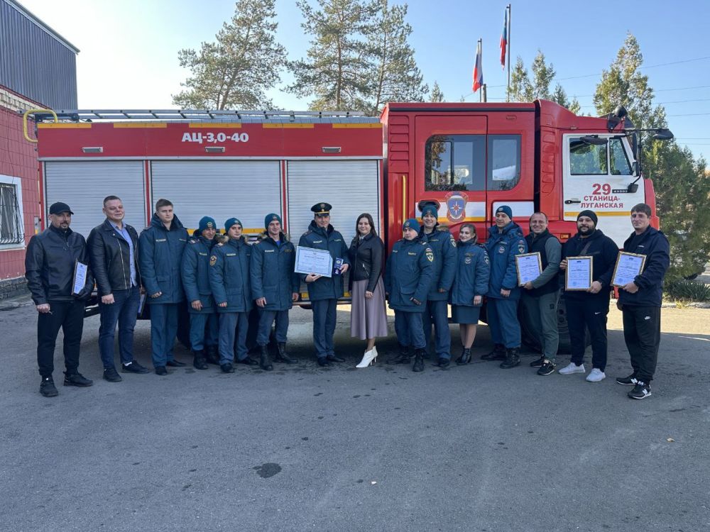 Совместно с муниципальным депутатом Сергеем Кулагиным передали поощрения от Народного Совета Луганской Народной Республики...