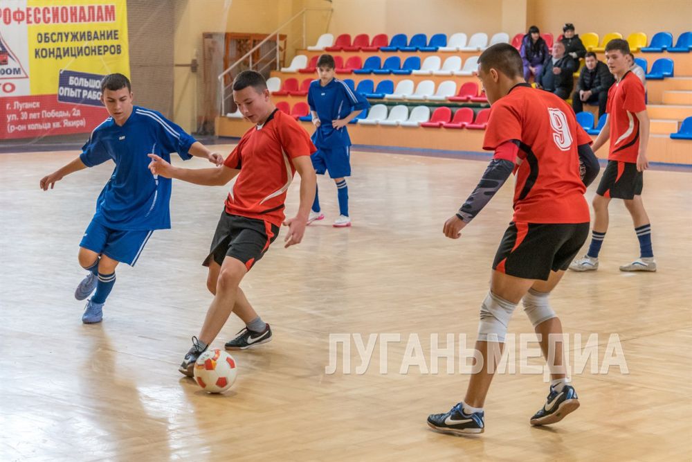 В Луганске состоялся финал региональных соревнований по футзалу на Кубок Главы ЛНР