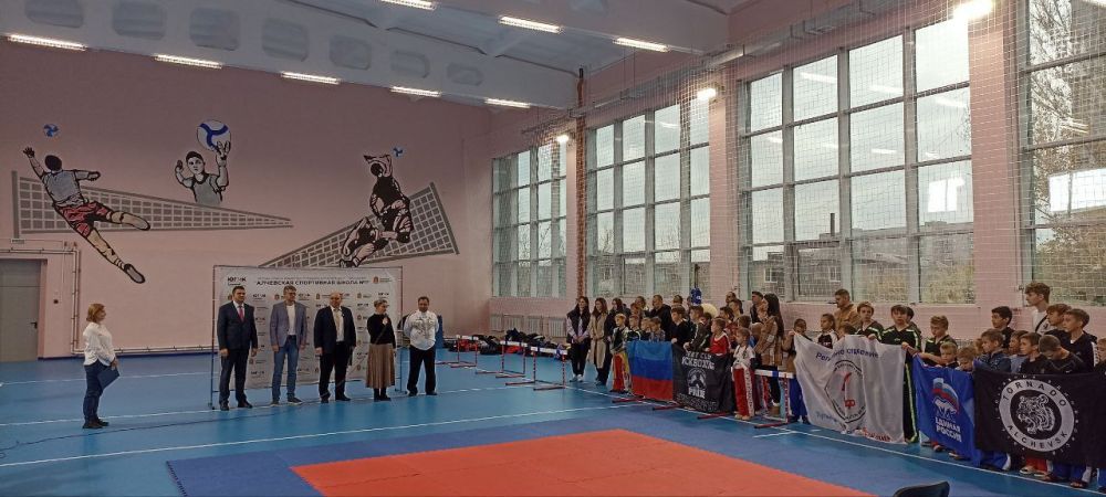 ���� ������: 2 ������, � ������ ��������, ������ ������� � ��������� �������� ������������ �� �����������, ���������� ������� ���������� �� ��� ��������� ��������