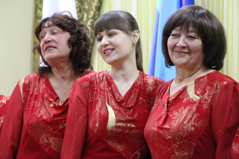 В преддверии Дня народного единства в Меловском муниципальном округе прошёл праздничный концерт