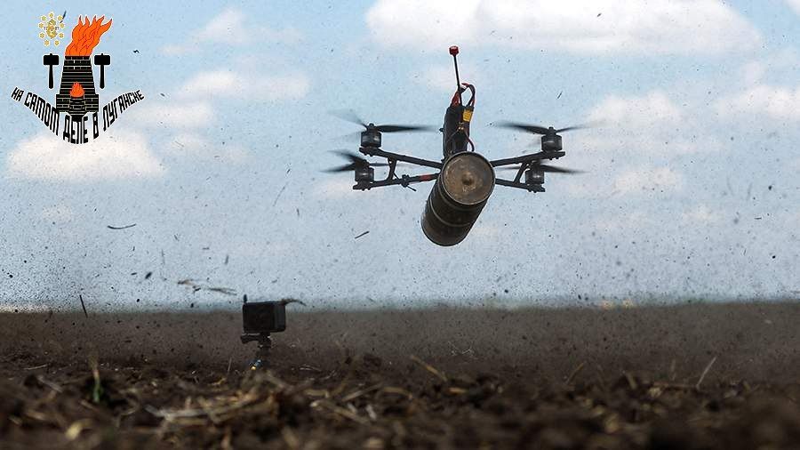 Украинские боевики при помощи дрона атаковали автомобиль в Приволье