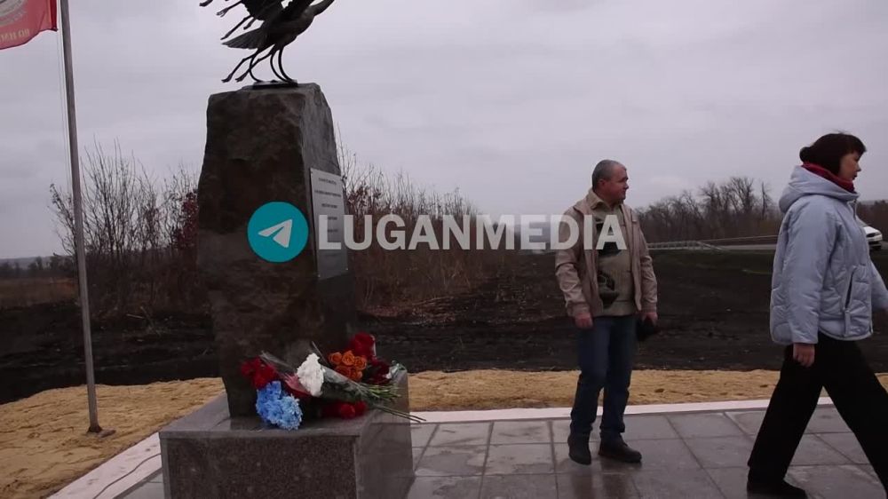 В Первомайске состоялась церемония открытия памятного знака «Журавли»