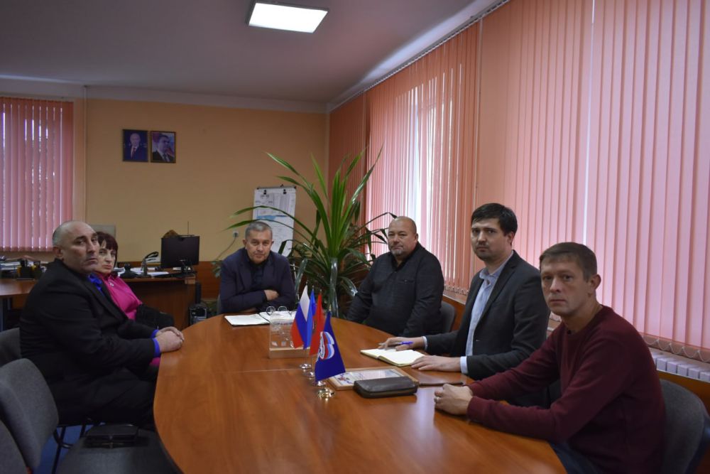 ����� ������������� ������ ���������� � ����������� �� ������