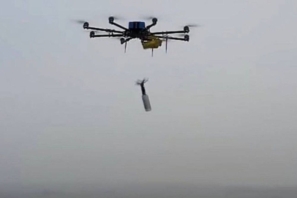 Беспилотник ВСУ атаковал гражданский автомобиль