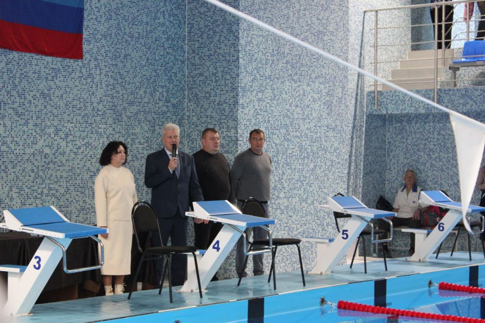 Сергей Козенко: Сегодня в Краснодоне проходят республиканские соревнования по плаванию «Олимпийские надежды II этап»