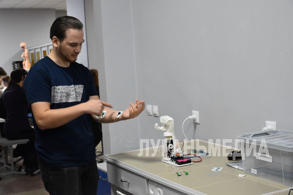 В Луганском государственном педагогическом университете (ЛГПУ) прошло открытие образовательного пространства «Точка роста ЛГПУ»