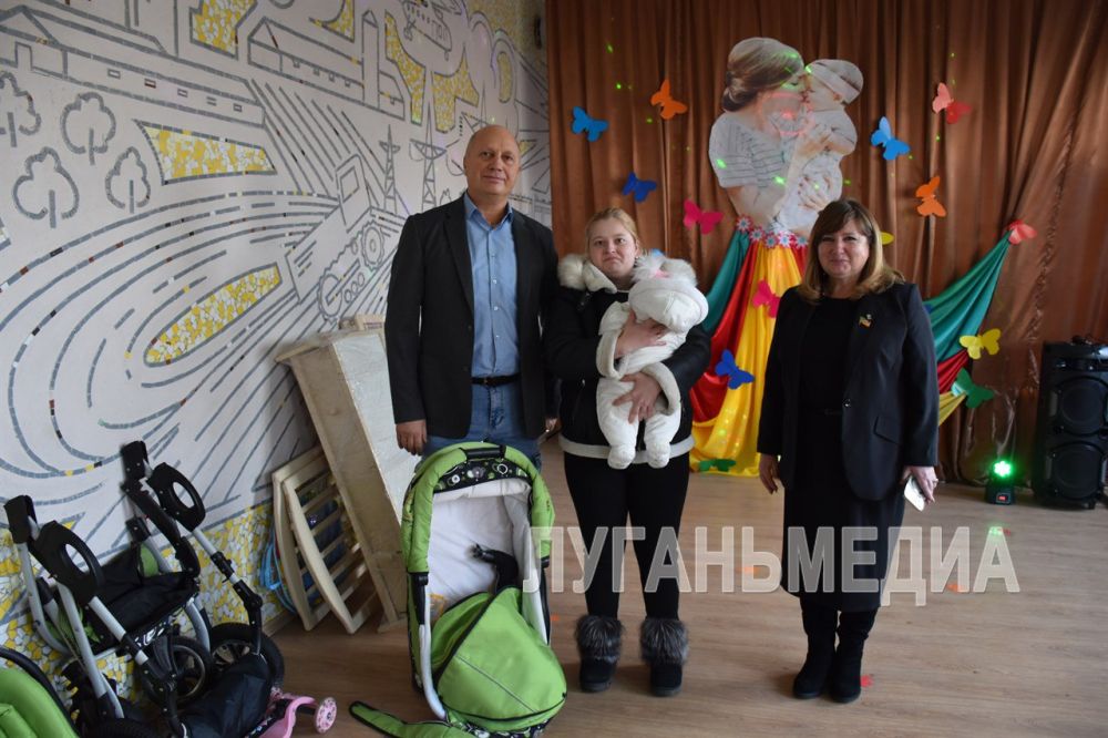 В городе Горское Первомайского городского округа состоялось торжественное мероприятие в честь Дня матери