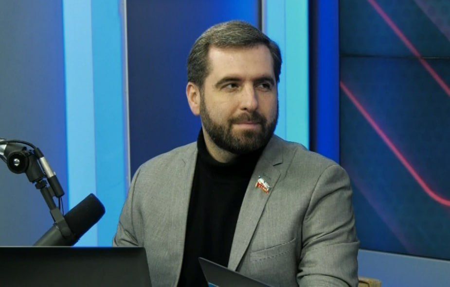 ������� ��������� ������ ���, ����������� ���������� ������� ������ ������ �������� ������ ����� �������� � ����� ������� �������� LIVE� ���������������� ������ ���������� ��������� ��������� � ������: