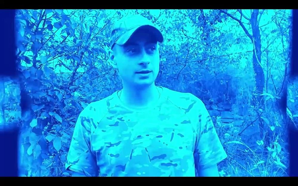 Русский «батяня-комбат» всегда вместе со своими подчинёнными