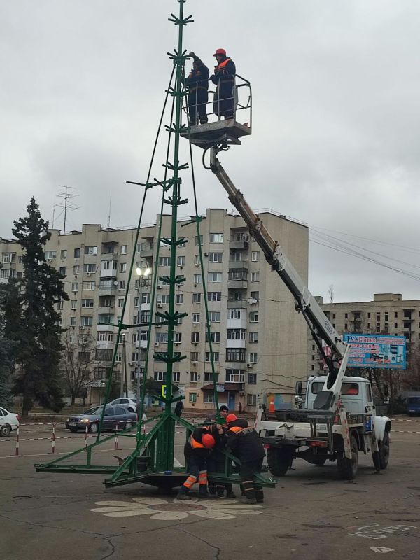 Сергей Козенко: В Краснодонском муниципальном округе продолжается активная подготовка к Новогодним и Рождественским праздникам