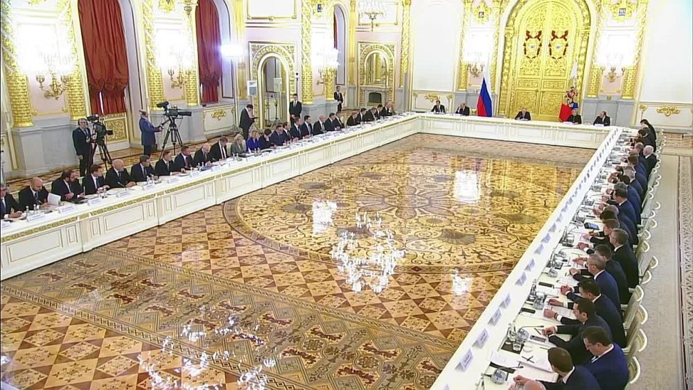 �������-������� ������ ������ �������� ������� � ���������� ��������� 19 ������������ ��������