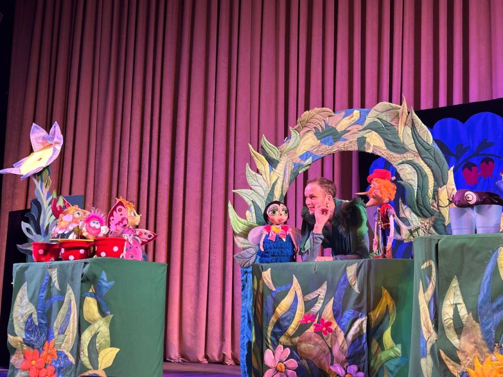 ПСБ в ЛНР устроил новогодние праздники для детей