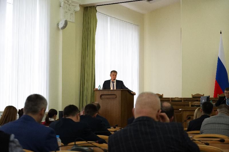 Депутатский корпус обсудил с Андреем Ершовым актуальные вопросы в сфере связи и информационных технологий в республике