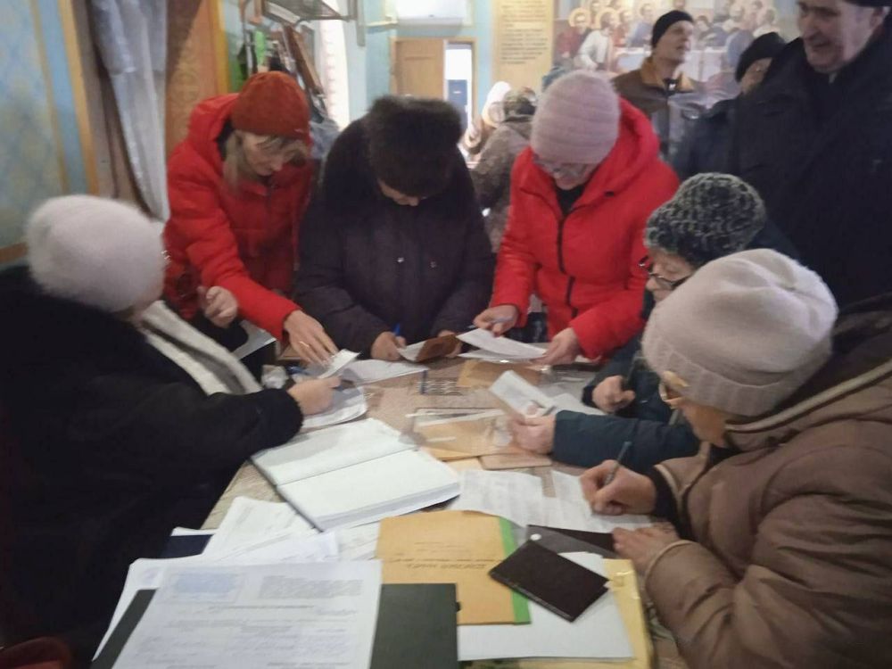 Сергей Колягин: Сегодня, согласно графику , состоялся совместный выездной прием представителями филиала №7 Государственного казенного учреждения ЛНР «Республиканский центр социальной защиты населения» в городе Первомайске...