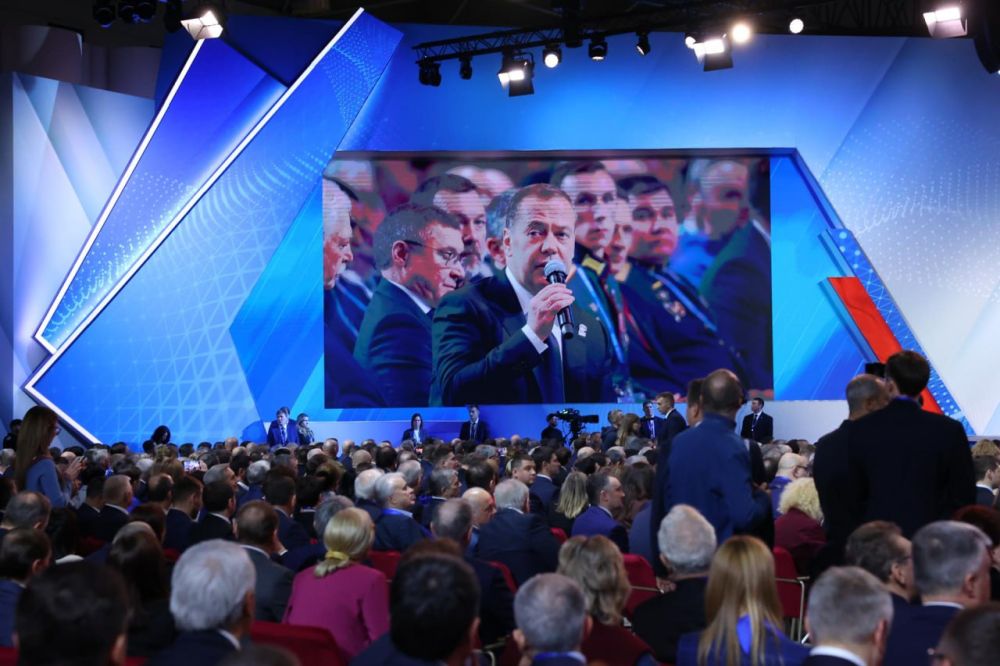 Президент РФ Владимир Путин в ходе XXII Съезда партии подчеркнул, что на «Единую Россию» на новом историческом этапе ложится особая ответственность