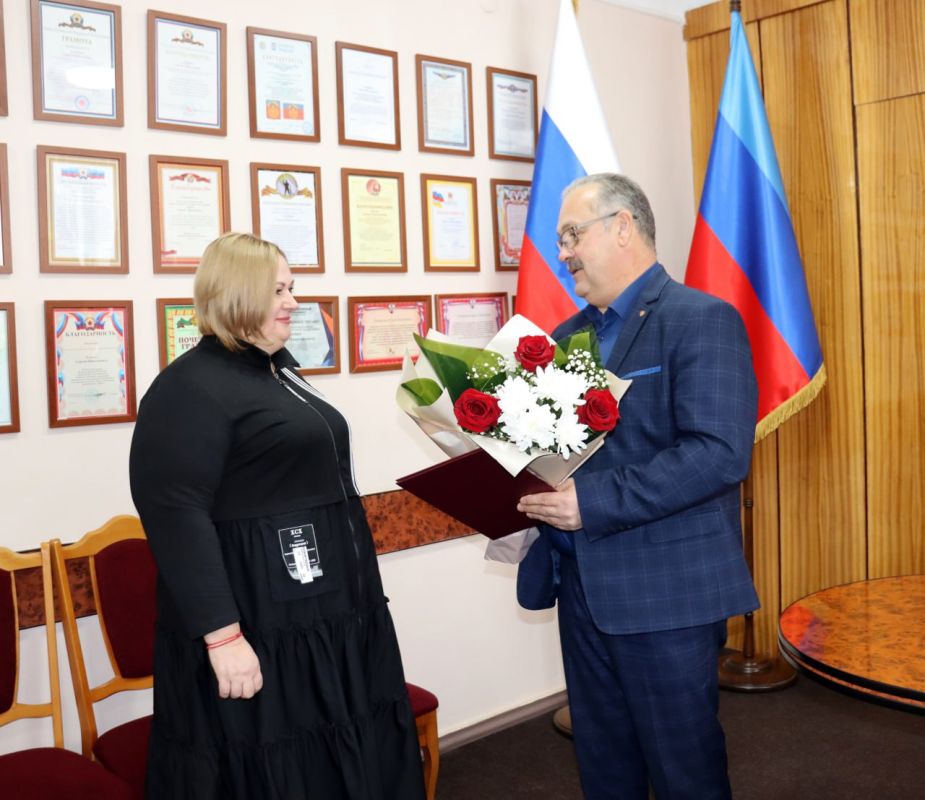 ������ ������: ��������� � ��������� ��������� � ������� ������� ����� �������, ���������� ���������� �� ������ � ������������������� ��� ��� ��������� ����� �. ��������