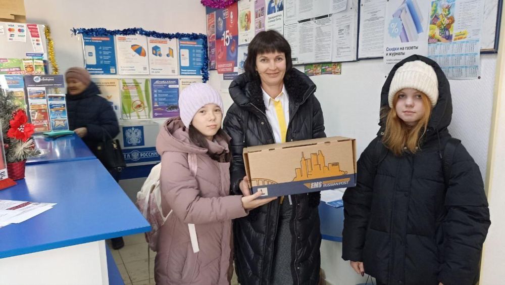 Школьники Чои отправили посылку друзьям в Зимогорье